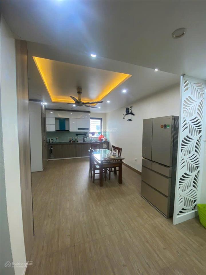 Cho thuê nhà hoàn thiện nguyên căn thang máy full đồ như ảnh siêu đẹp giá 35 triệu