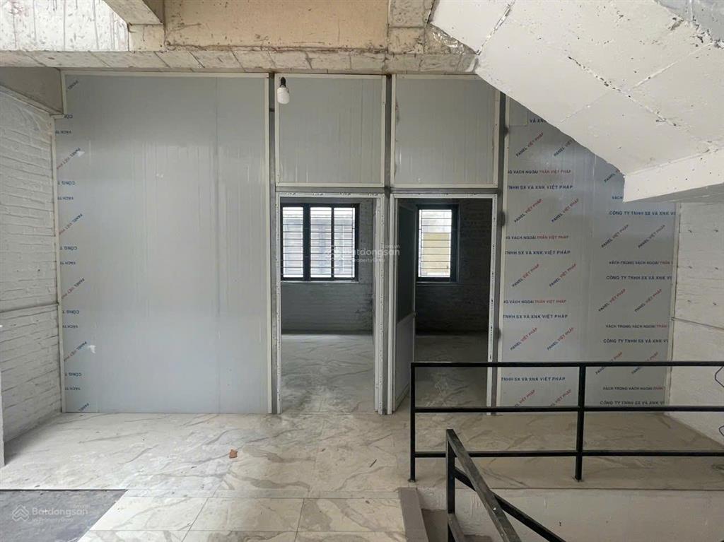 Cho thuê nhà nguyên căn hoàn thiện 4 tầng tại khu c geleximco giá 17tr/tháng
