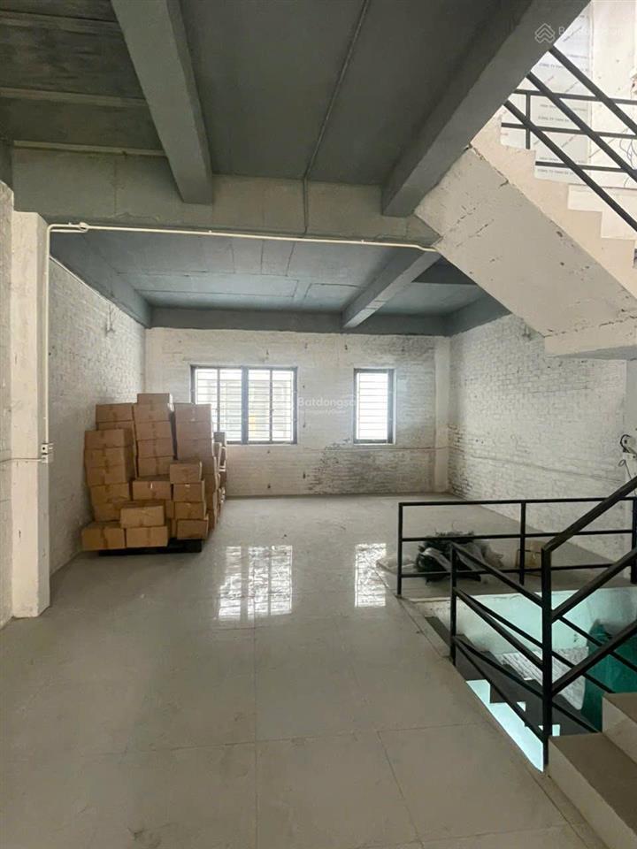 Cho thuê nhà nguyên căn hoàn thiện 4 tầng tại khu c geleximco giá 17tr/tháng