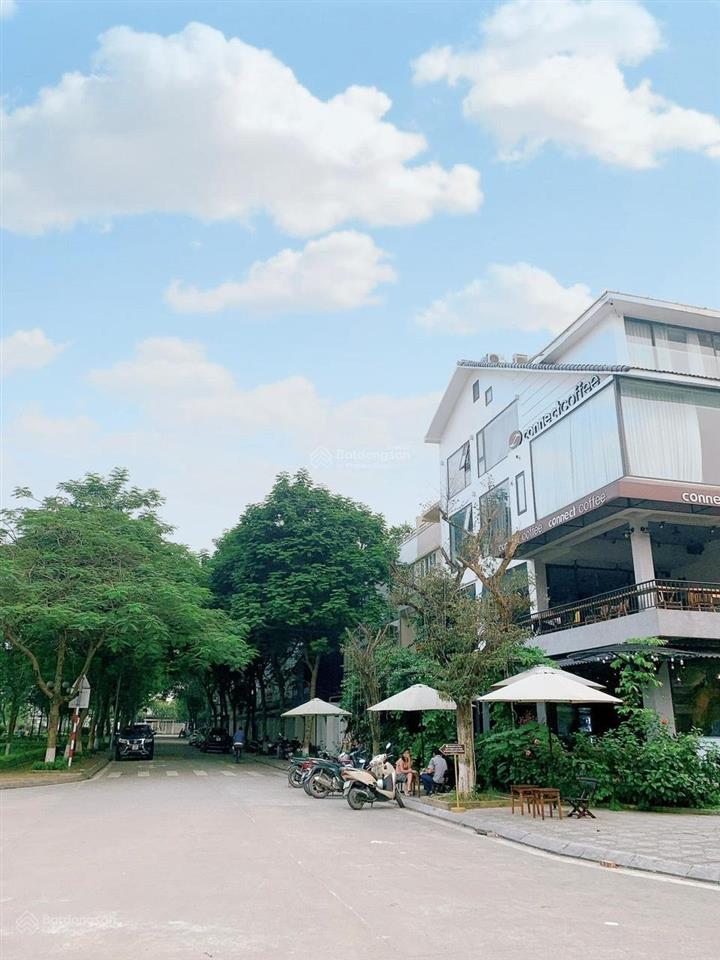 Cho thuê nhà vườn geleximco 120m2 đối diện vườn hoa, hoàn thiện cơ bản giá 13tr 0962 297 ***
