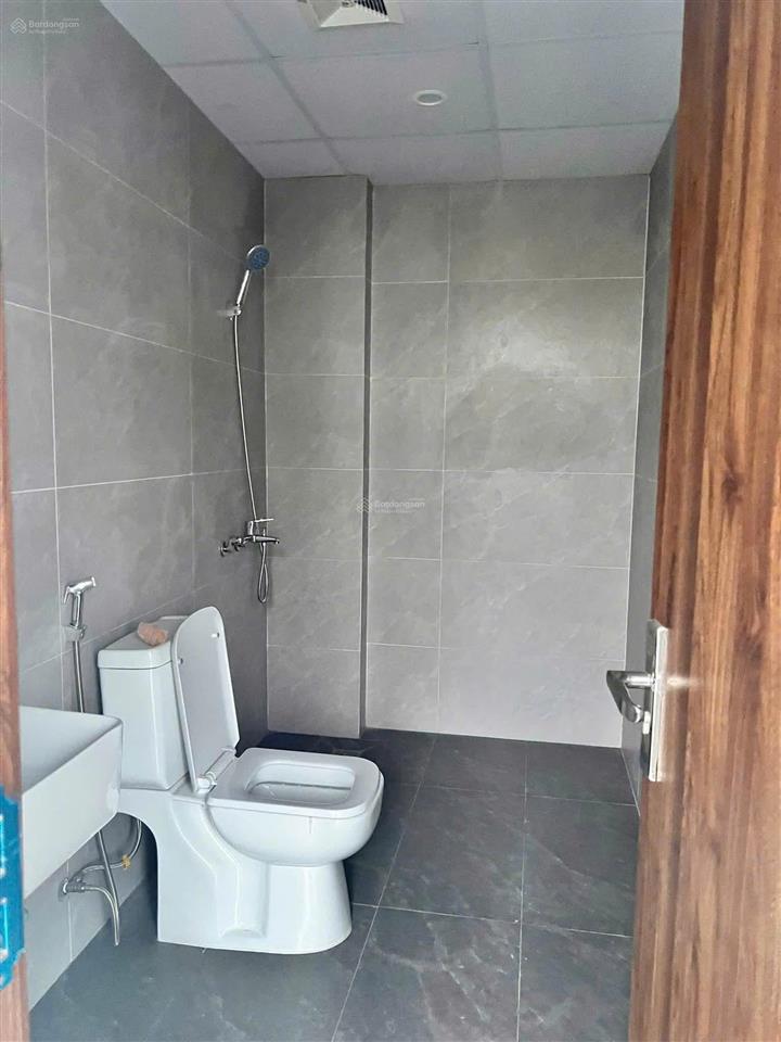 Cho thuê nhà khu d geleximco giá siêu rẻ, hoàn thiện 4 tầng có điều hòa, giá chỉ 25tr/tháng