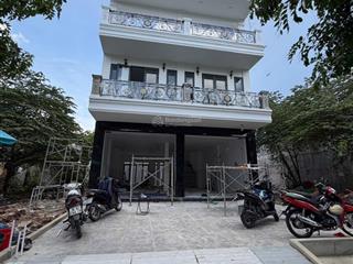 Cho thuê nhà mặt tiền kinh doanh mới xây xong 8x20m 2 lầu