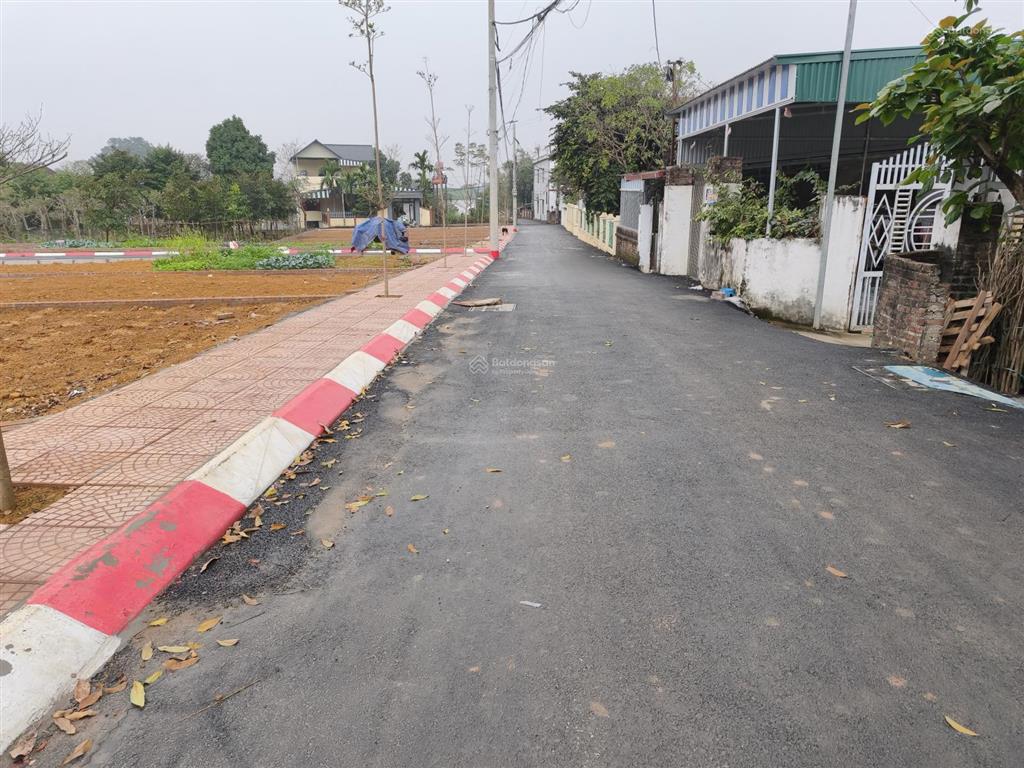 Chính chủ bán lô đất 100m2 full thổ cư, mặt tiền rộng 7m, đất vuông đẹp, xây dựng tự do