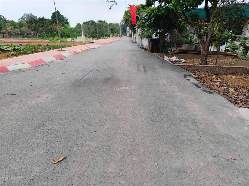 Bán đất tại thôn 3, 4, 5, 6 xã phú cát, 25 triệu/m2, 100m2. anh chị xem ảnh để biết thông tin nhé