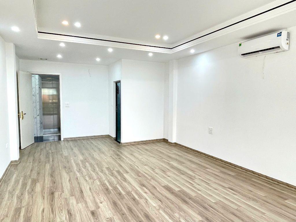 Căn Góc kinh doanh xây mới 55m2*6.5 tầng-thang máy-oto lùi cửa-20m ra ngõ 230 Khương Đình- Thanh Xuân- HN