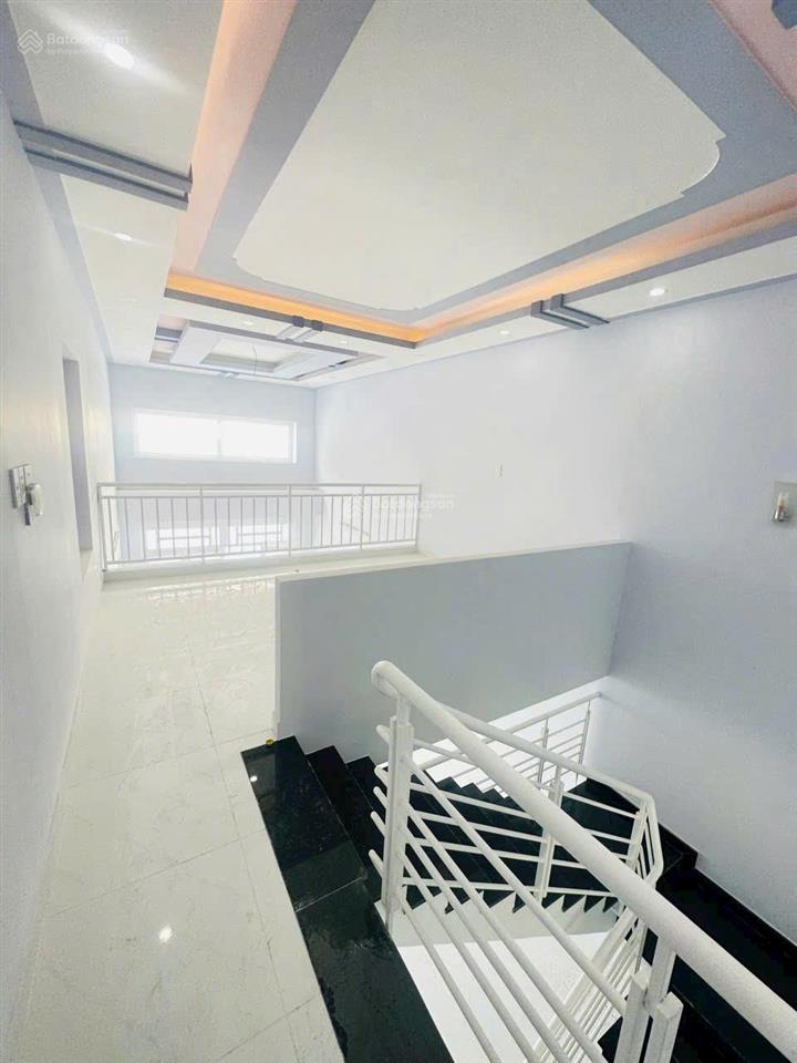 Nhà hẻm 6m xe hơi ngủ nhà gò dầu | cách mt 30m |dt lớn 5x20m 2 tầng mới | giá 6.4 tỷ  0936 999 ***