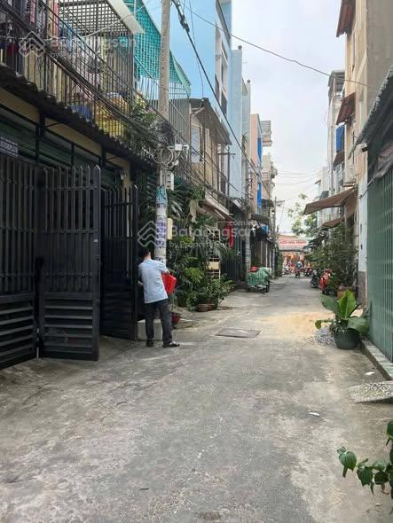 Nhà hẻm 6m xe hơi ngủ nhà gò dầu | cách mt 30m |dt lớn 5x20m 2 tầng mới | giá 6.4 tỷ  0936 999 ***