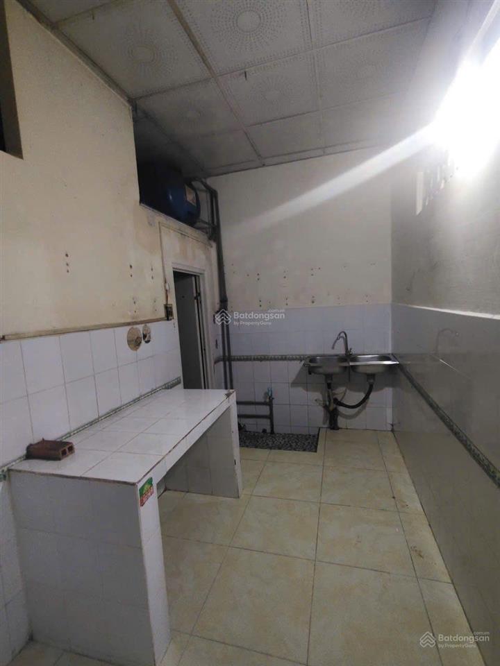 Bán nhà nát  hxh 7m phú thọ hòa dt 4x16 có gpxd 4 tầng st gía chỉ 6.2 tỷ  0936 999 ***