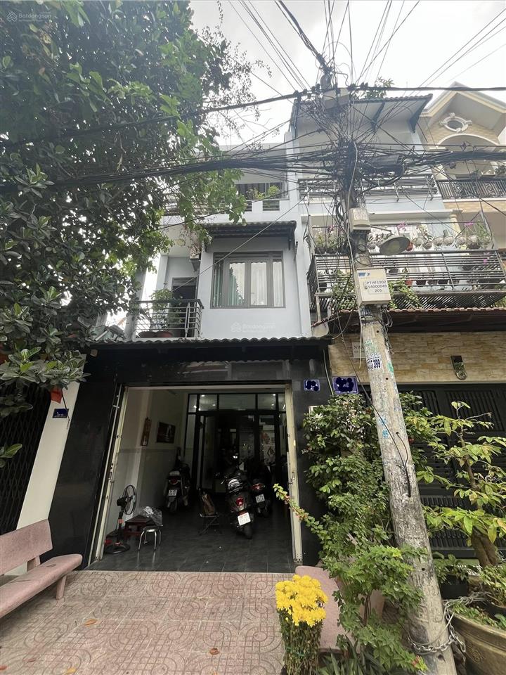Chỉ với 6,7 tỷ nhà mt đường 12m lề 5m xe hơi đỗ cửa khu họ lê 4,3x12m cn đủ 2 tầng  0936 999 ***