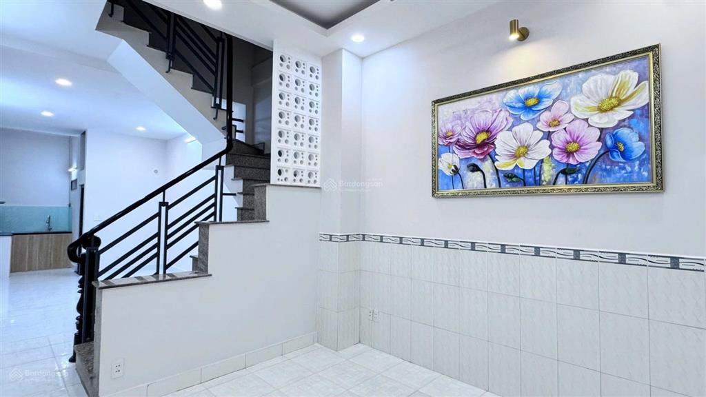 Cho thuê nhà mới 32/9/8 huỳnh văn chính giáp khu bàu cát 4x15 2 tầng giá 14tr/tháng