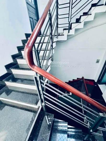 Hẻm nhựa 8m tô hiệu, xe hơi ngủ nhà dt 4.2x18 3 tầng st 4pn 5wc giá chỉ 7.4 tỷ