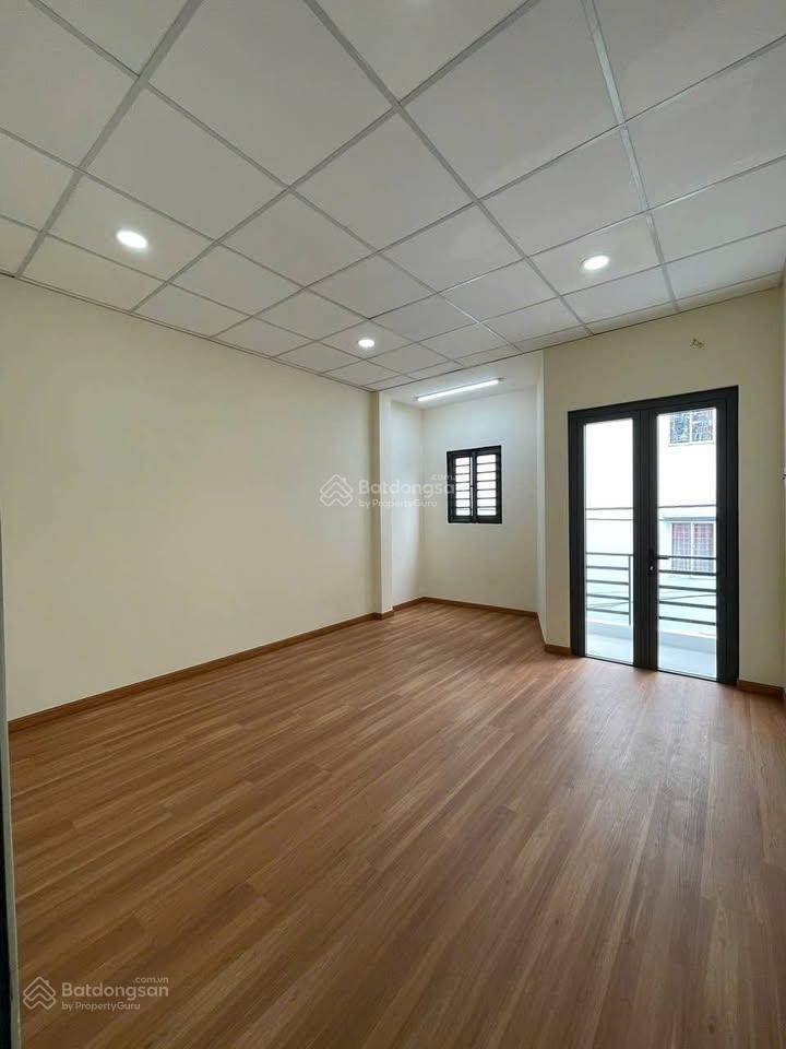 Nhà hẻm 4m khuôn việt cách mt 1 căn, dt 4x16 2 tầng 3pn 3wc mới cứng giá 5.6 tỷ