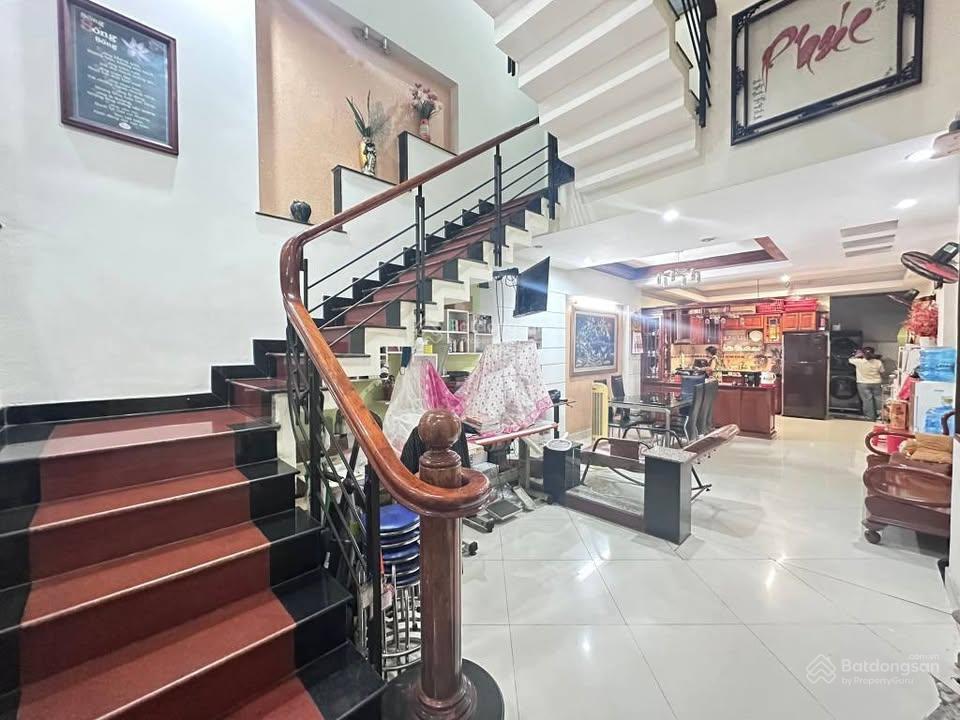 Hẻm nhựa thông 10m trịnh đình trọng dt 4,5x19m 85m2 4 tầng nhà mới giá 10.5 tỷ