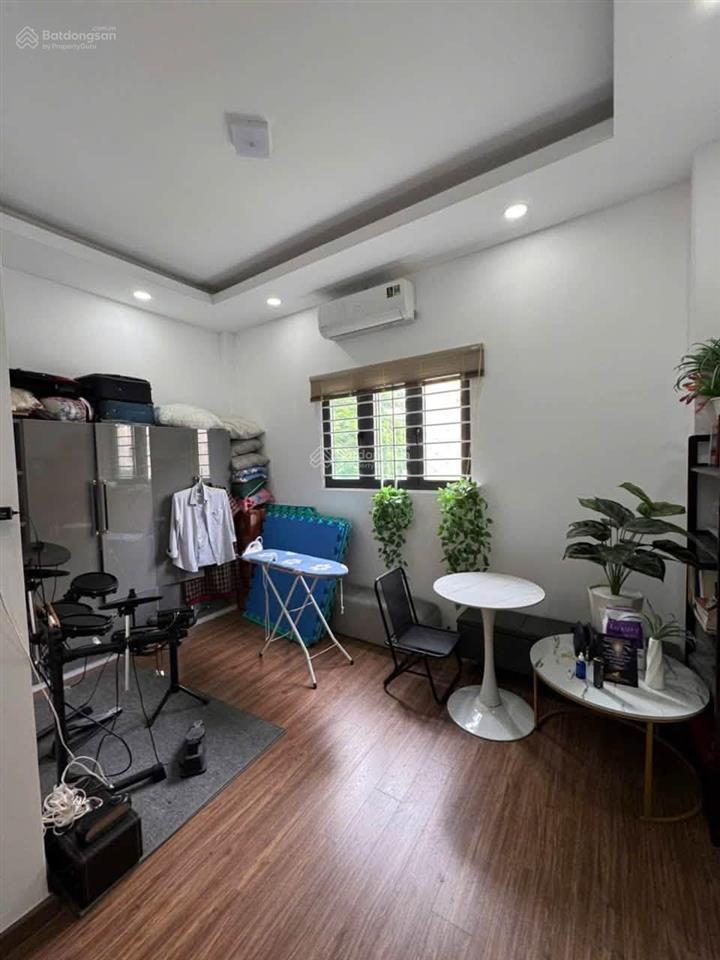Nhỉnh 8 tỷ nhà mới khu công viên tân sơn nhì 4,5 x 14m sổ vuông a4 5 tầng 5pn 5wc