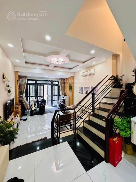 Nhỉnh 8 tỷ nhà mới khu công viên tân sơn nhì 4,5 x 14m sổ vuông a4 5 tầng 5pn 5wc