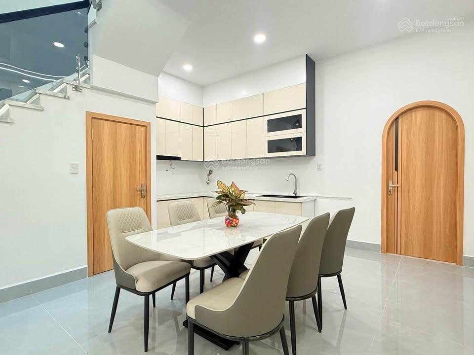 Hẻm xe hơi trần tấn, giáp khu bàu cát dt 5x12m² 2 tầng 3pn giá 5.9 tỷ