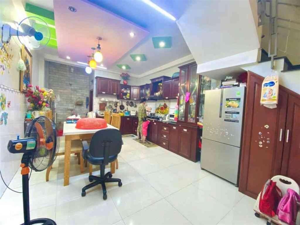 Hẻm xe hơi ngủ nhà, hẻm thông 1 sẹc phú thọ hòa 4x20 3 tầng st 5pn giá 8 tỷ