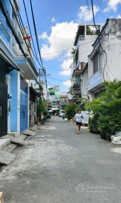 Nhà nát, giáp khu bàu cát hẻm nhựa 8m xe hơi thông dt 4x23 sổ vuông a4 giá 6.6 tỷ
