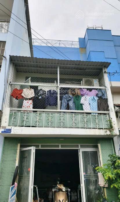 Nhà nát, giáp khu bàu cát hẻm nhựa 8m xe hơi thông dt 4x23 sổ vuông a4 giá 6.6 tỷ