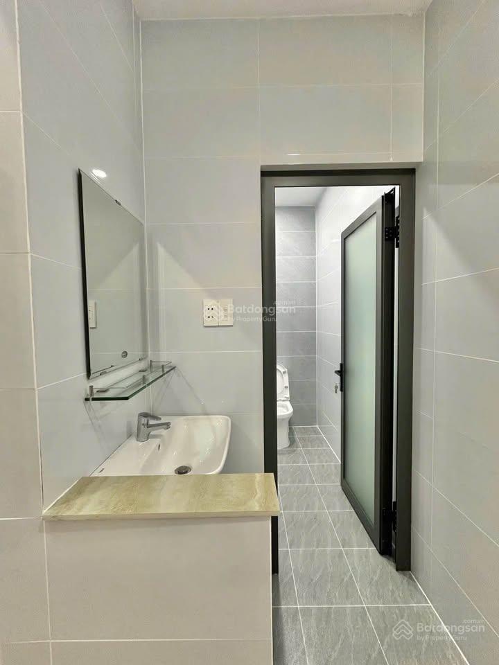 Hẻm nhựa 7m xe hơi ngủ nhà, nguyễn sơn 4x14m2 2 tầng mới 3pn giá 6.2 tỷ