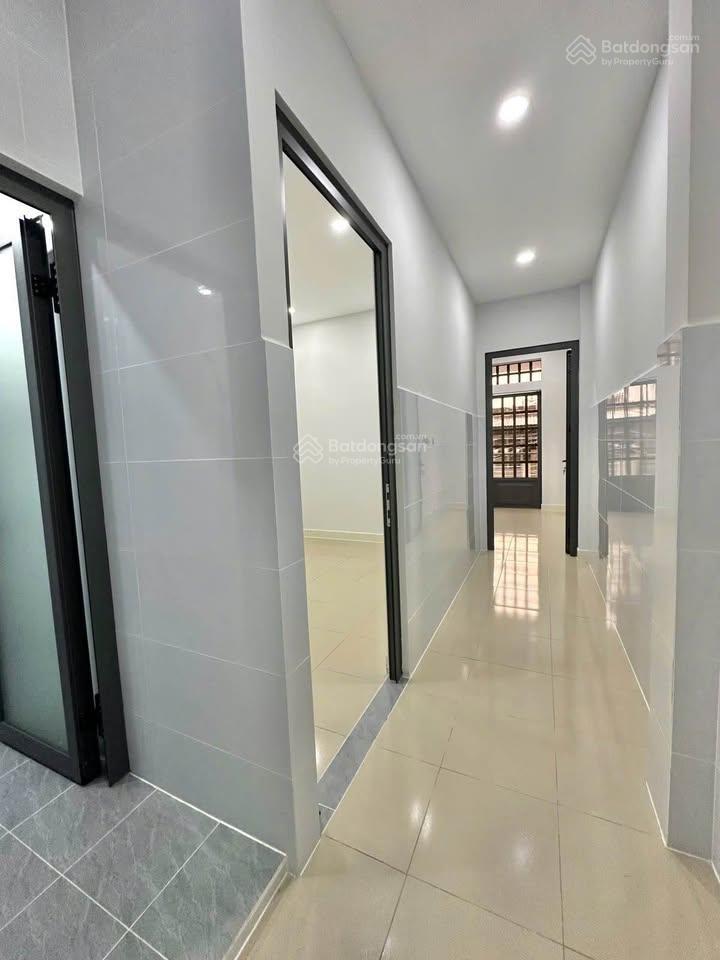 Hẻm nhựa 7m xe hơi ngủ nhà, nguyễn sơn 4x14m2 2 tầng mới 3pn giá 6.2 tỷ