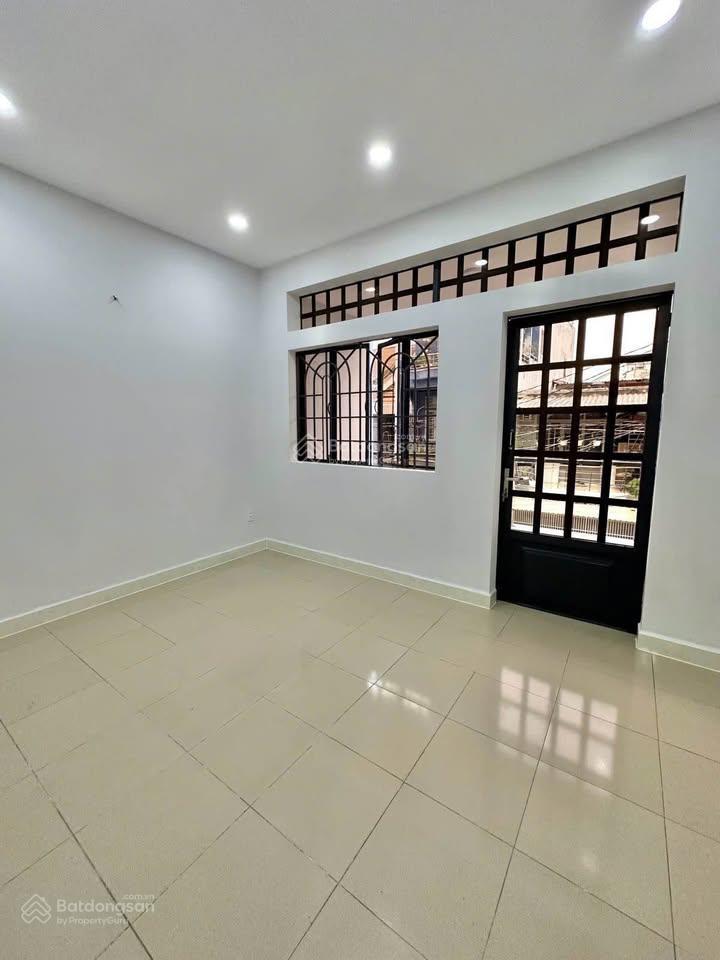 Hẻm nhựa 7m xe hơi ngủ nhà, nguyễn sơn 4x14m2 2 tầng mới 3pn giá 6.2 tỷ