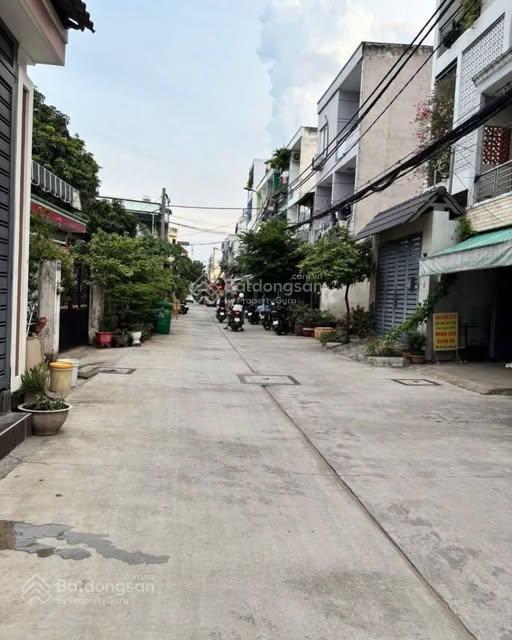 Hẻm 7m xe hơi ngủ nhà, phú thọ hòa dt 4,5x18m2 trệt lững 3pn giá 5.5 tỷ