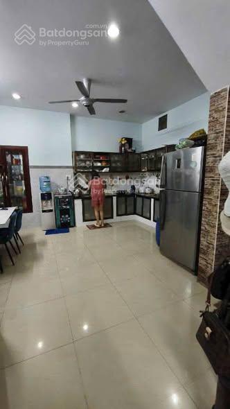 Siêu phẩm ngang 5.5x15m cn 75m2 vuông 2 tầng mới hẻm xe hơi gò dầu, giá 6,2 tỷ