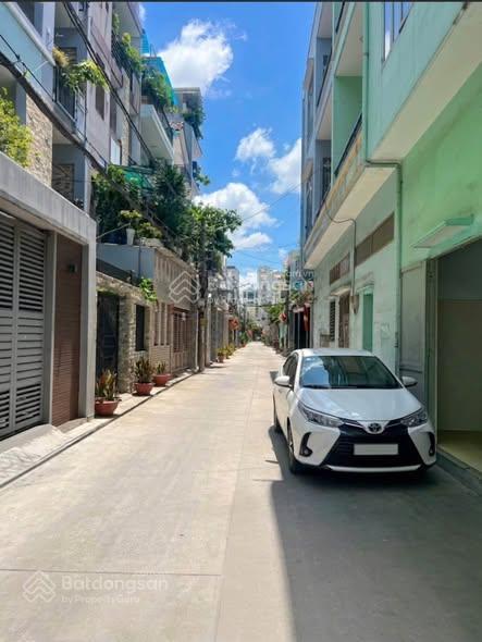 Siêu phẩm ngang 5.5x15m cn 75m2 vuông 2 tầng mới hẻm xe hơi gò dầu, giá 6,2 tỷ