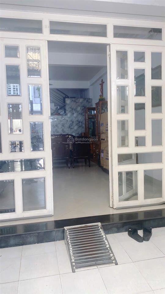 Nhà 1 trệt 2 lầu, kdc bình đức, chợ đầu mối thủ đức.