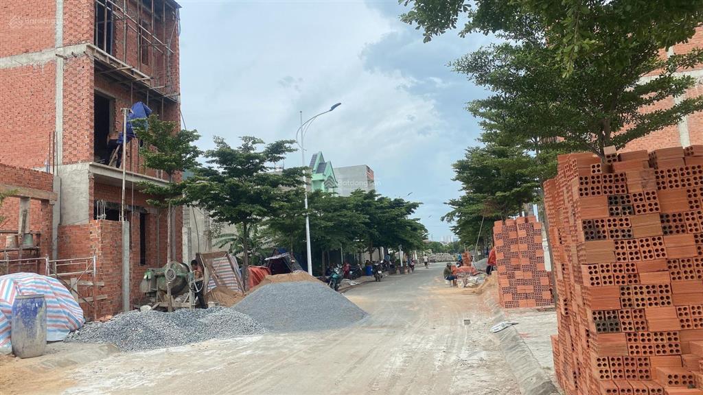 Kdc vĩnh phú 1 giai đoạn 2, chợ đầu mối thủ đức. giá chỉ tầm 2 tỷ  ký gửi mua bán  0949 468 ***