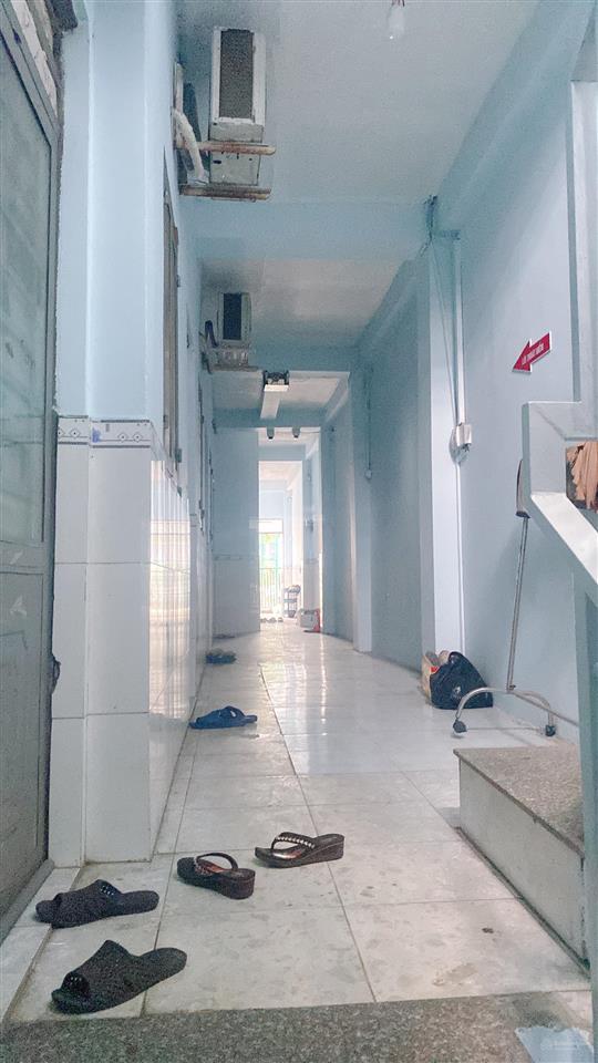 Nhà 4 tầng mặt tiền đường số 6 chợ đầu mối thủ đức.