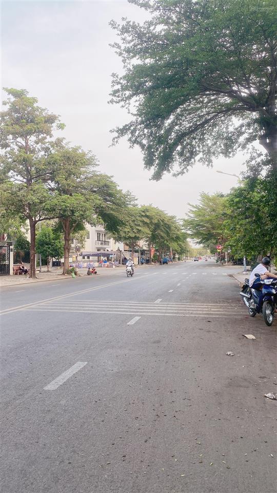 Kẹt tiền bán đất tặng nhà, căn mặt tiền đs6, kdc bình chiểu, chợ đầu mối.