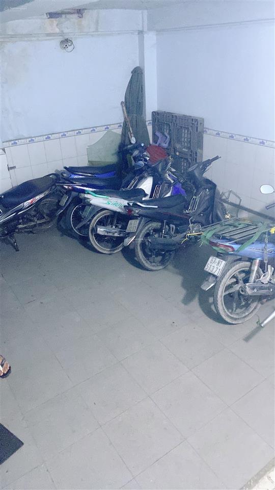 Kẹt tiền bán đất tặng nhà, căn mặt tiền đs6, kdc bình chiểu, chợ đầu mối.