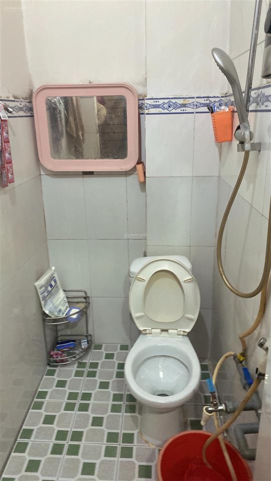 Bán nhà 2 tỷ  70m2 ngô chí quốc, chợ đầu mối, thủ đức, 2pn