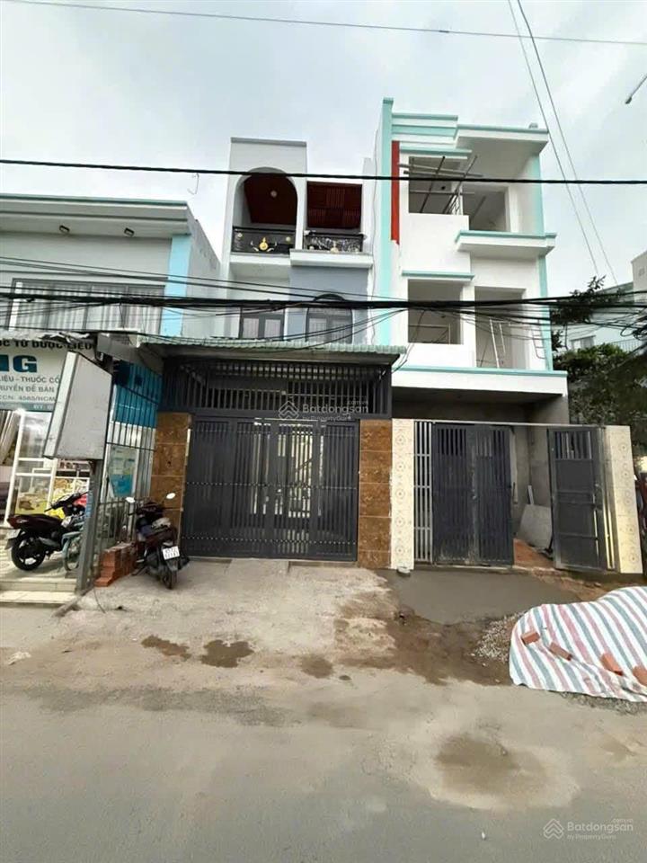 Nhà 3 lầu mặt tiền 50m2  2,5 tỷ, sổ hồng đứng chung, hỗ trợ vay ngân hàng 1,5 tỷ.