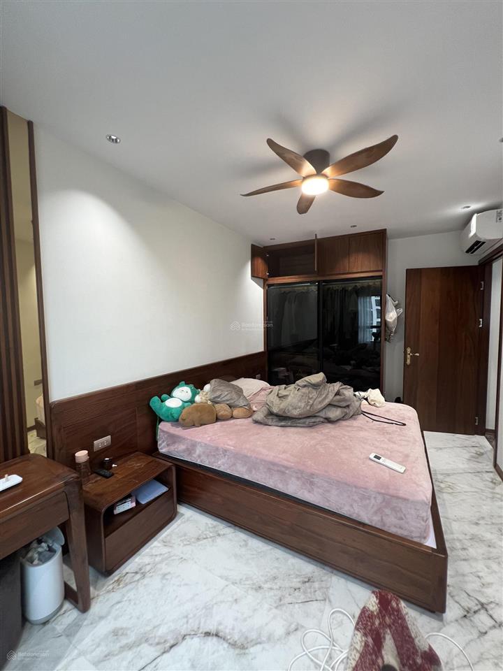 Nhà đẹp! căn hộ 3 phòng ngủ cần cho thuê 110m2. nội thất 5*. giá 18 triệu/th