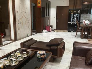 Nhà đẹp! căn hộ 3 phòng ngủ cần cho thuê 110m2. nội thất 5*. giá 18 triệu/th
