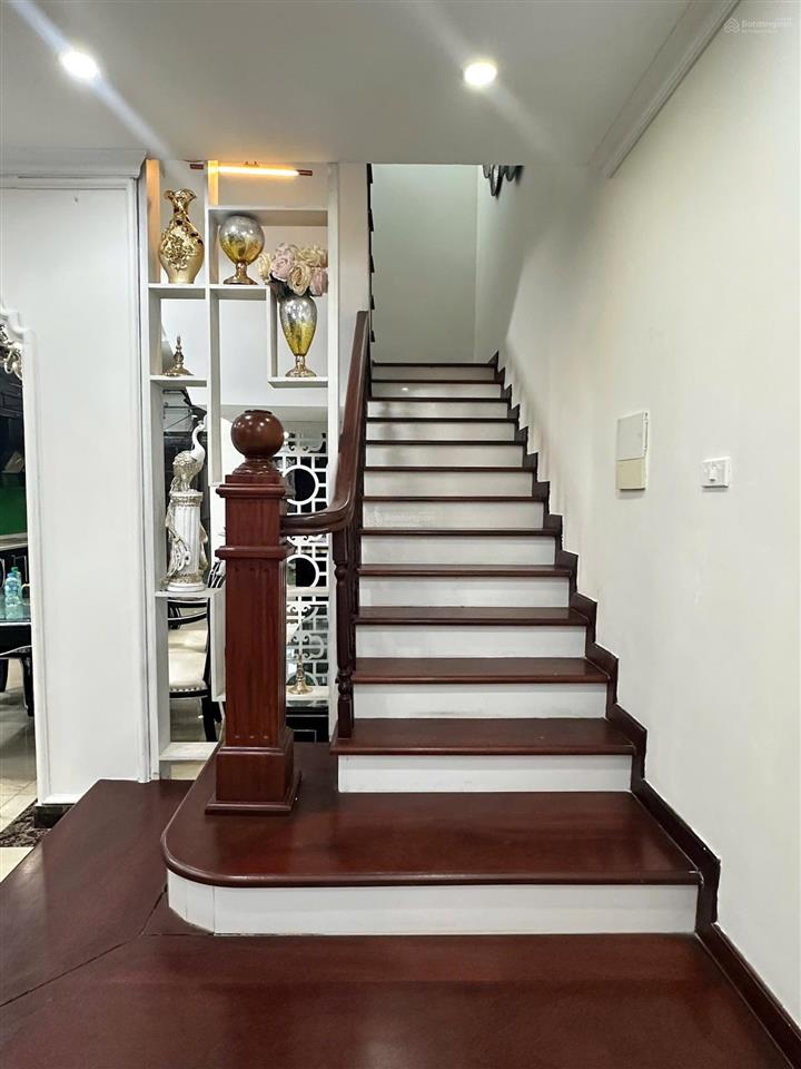 Cho thuê lk gamuda 118 m2. nội thất 5 sao. đủ đồ. 30 tr/th