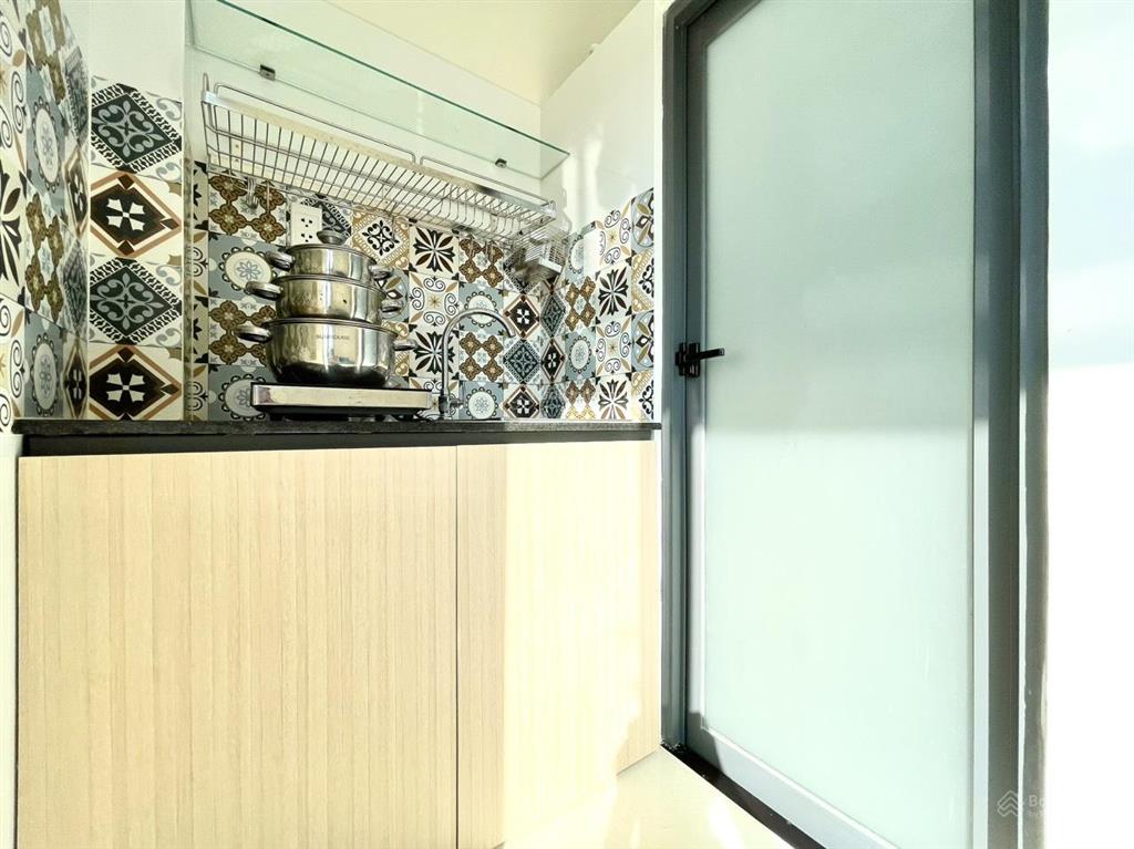 Phòng mới thoáng mát ngay âu cơ lạc long quân