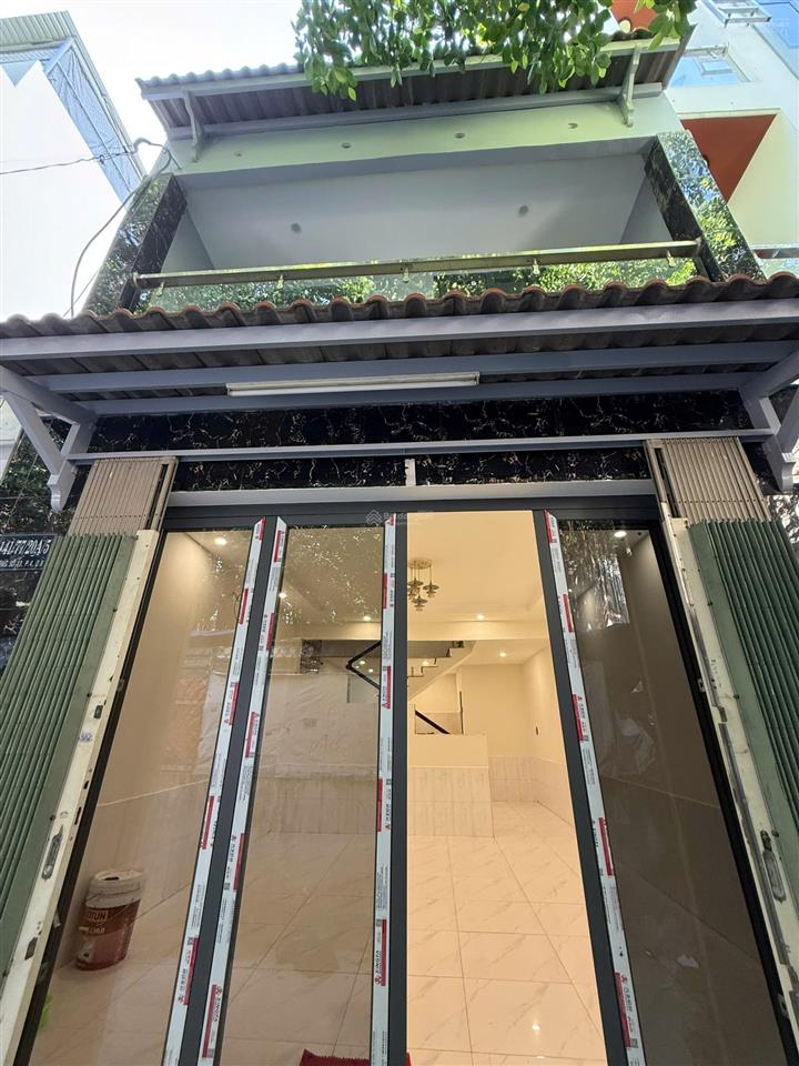 Bán nhà 4.4x10 hẻm 141 tám danh p4 quận 8