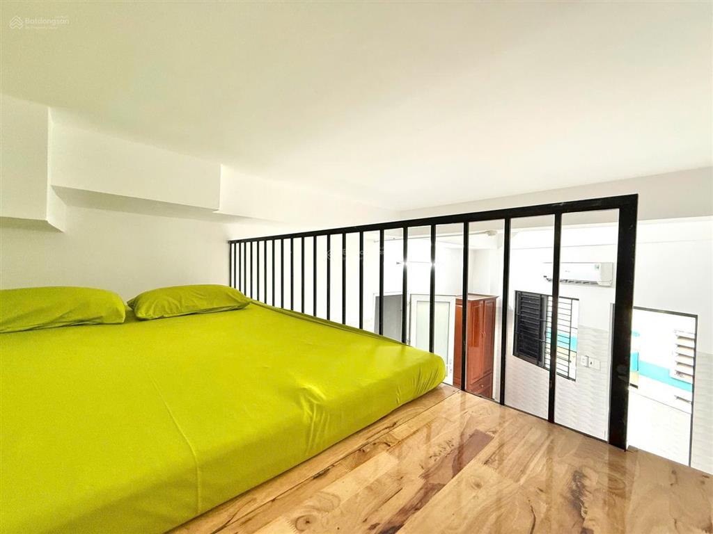 Phòng gác lửng ban công 35m2 5 đi đh y dược, có bảo vệ
