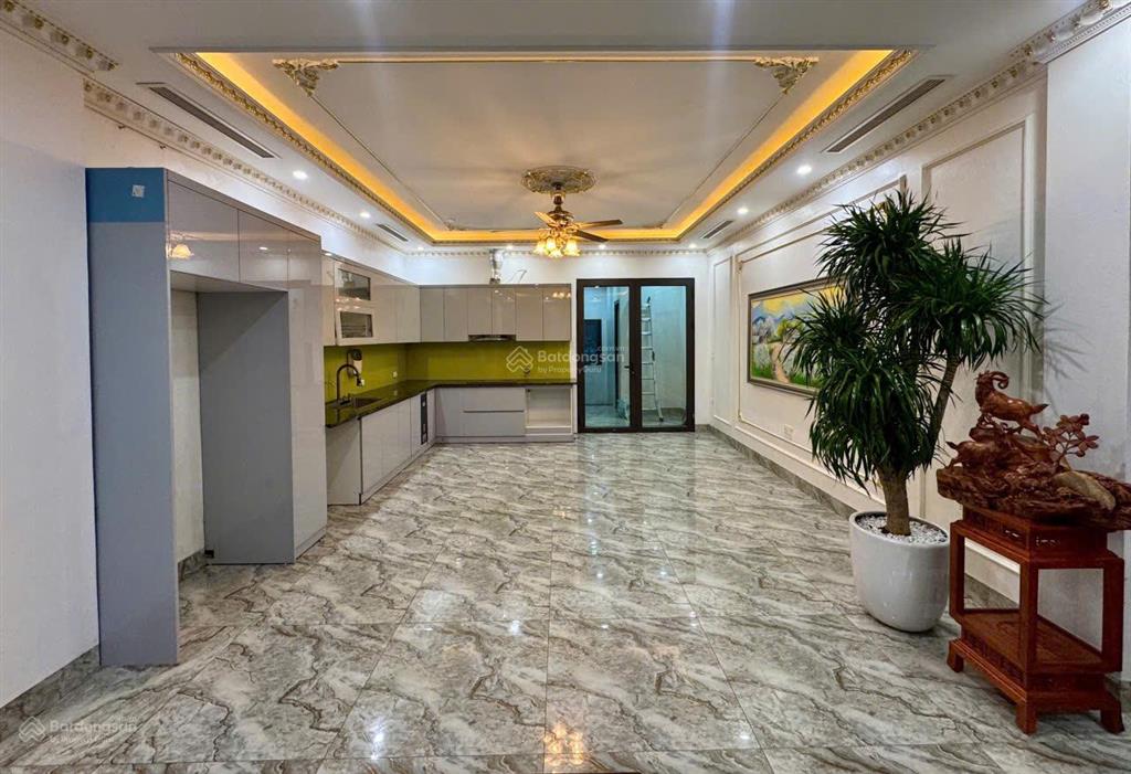 Chủ nhà cần tiền  bán đất tặng nhà 6 tầng tại đồng xép, bắc ninh