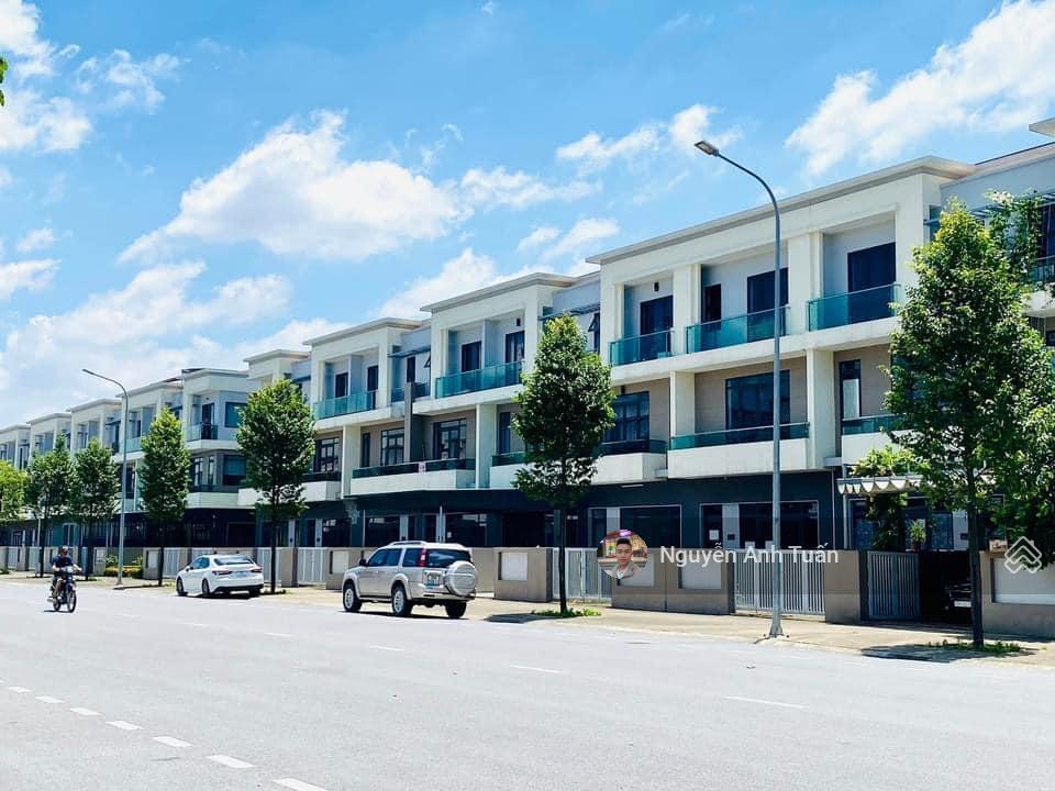 Shophouse centa city 120m2 mặt đường 26m  trục thông kinh doanh đỉnh, giá 8 tỷ x