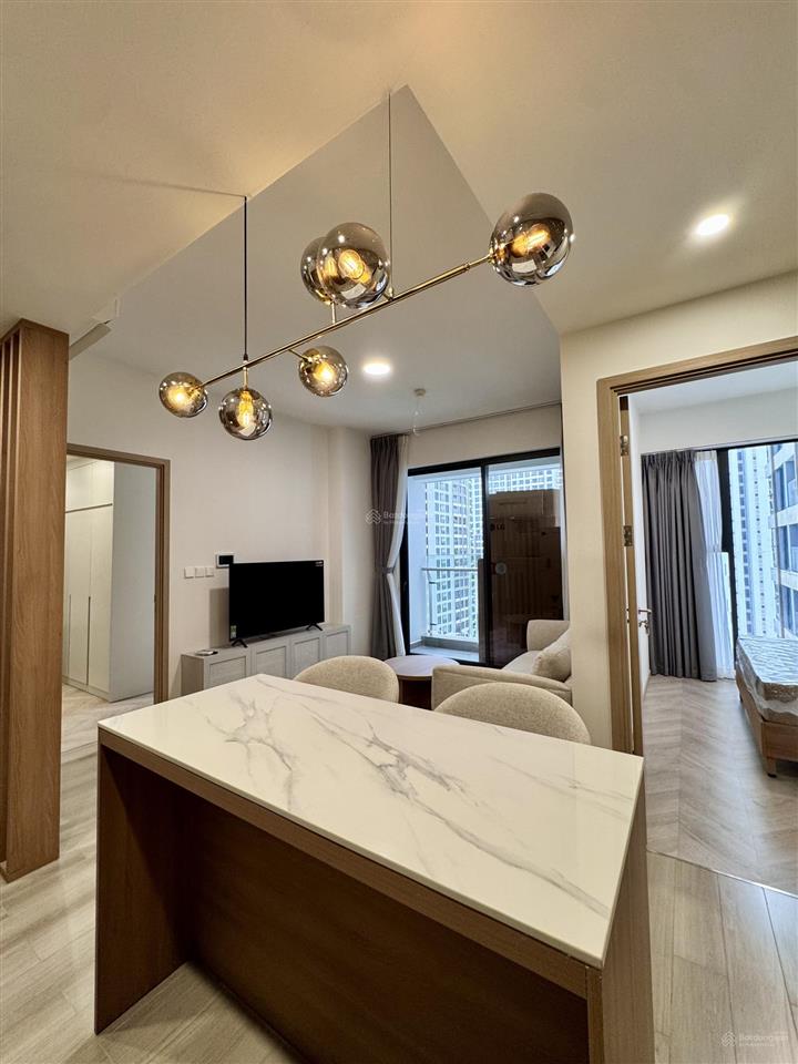 Masteri centre point  2pn view hồ bơi  giá 4,5 tỷ