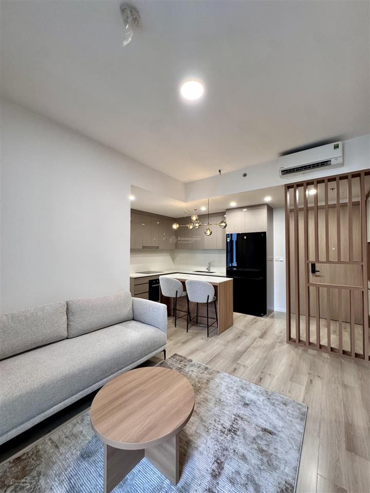 Masteri centre point  2pn view hồ bơi  giá 4,5 tỷ