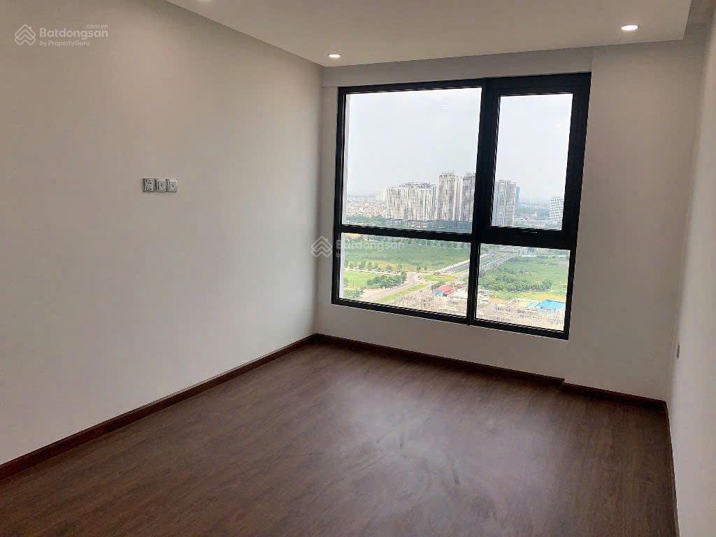 Bán căn 2pn hoa hậu 6th element. 83m2 tầng cao view hồ starlake. sắn sổ, lót xe.  0911,717,886
