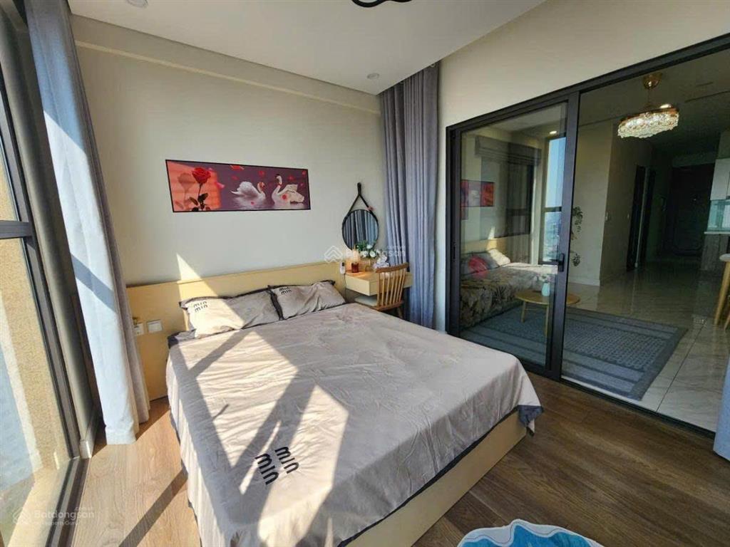 Căn đẹp view hồ e2 dorado! dt 53,4m2 2pn 1wc giá chỉ 7,1 tỷ. full nội thất, sổ đỏ.  0911 717 ***
