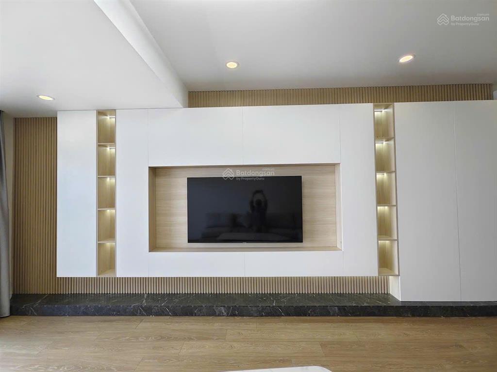 Cho thuê căn hộ 148m² 3pn + giá 25tr/m2. discovery cầu giấy, full nt, lót xe.  0911,717,886