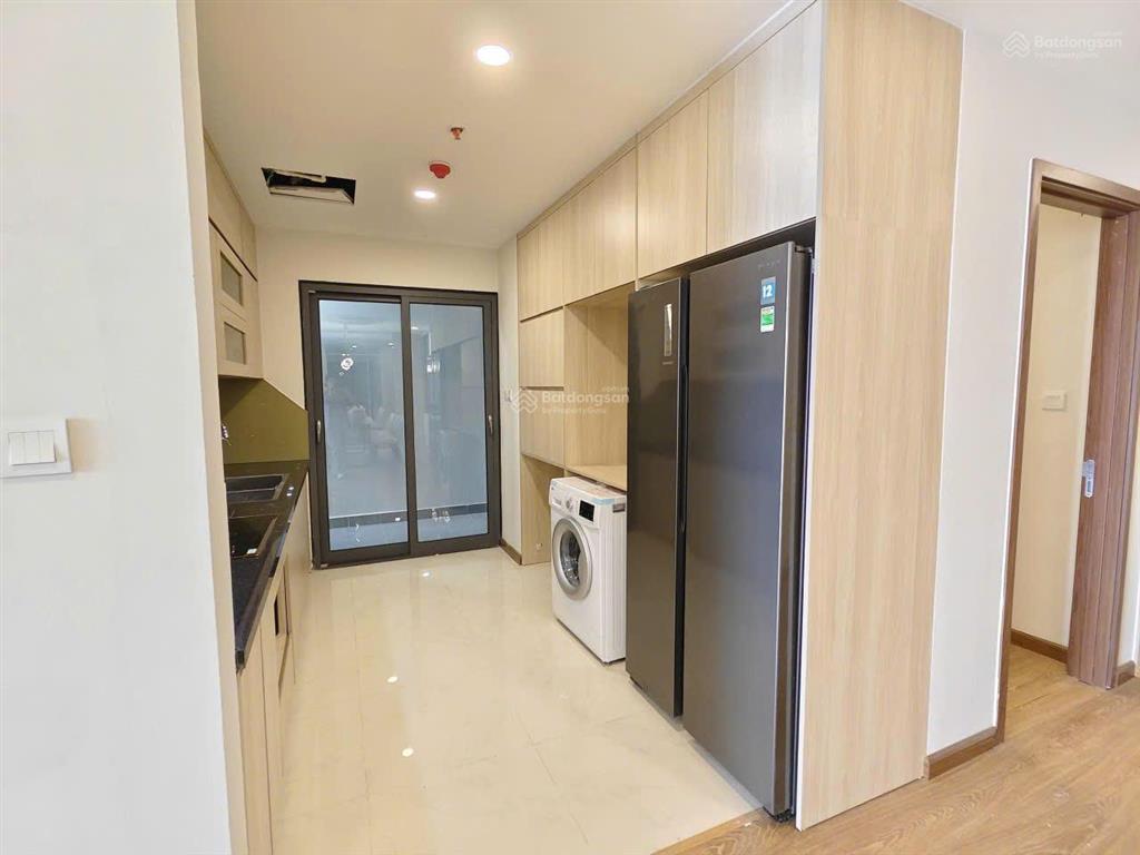Cho thuê căn hộ 148m² 3pn + giá 25tr/m2. discovery cầu giấy, full nt, lót xe.  0911,717,886